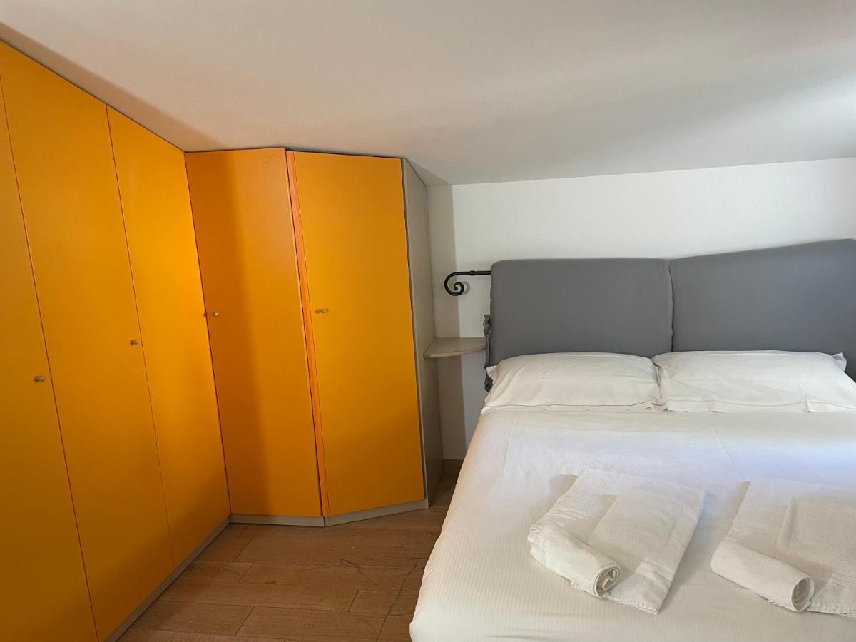 Confortevole Camera Matrimoniale A 500 Mt Dal Mare Marina Di Carrara Exterior foto